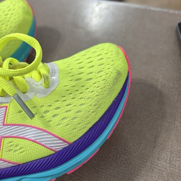 ASICS women's Gel-Excite 7 running sneakers in safety yellow/blue size 7.5 - Picture 9 of 10